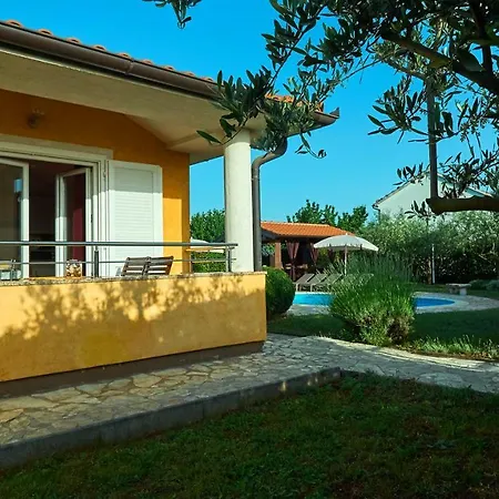 Zugan Apartment *