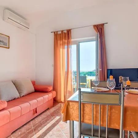 Apartment Zugan *
