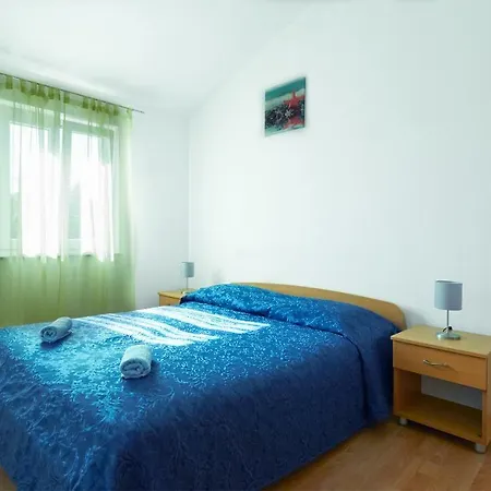 Zugan Apartment Kastelir