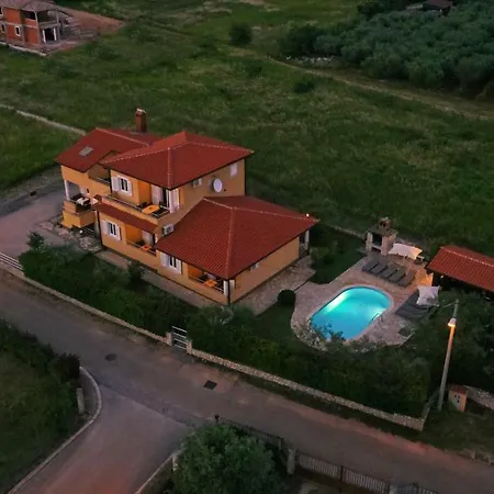 Zugan Apartmán Kaštelir